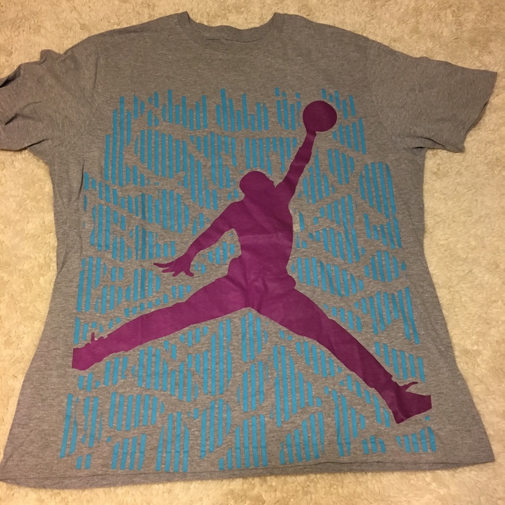 Jordan graphic t-shirt.